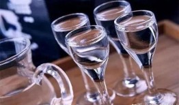 白酒咋勾兑的爆料视频,揭秘爆料视频中的勾兑真相