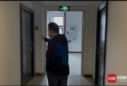 网友爆料上公厕违法吗视频,上公厕违法？视频引发社会热议